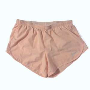 Nike Women's Dri-Fit Tempo Running Shorts (Blush Pink/Reflective Silver, Medium